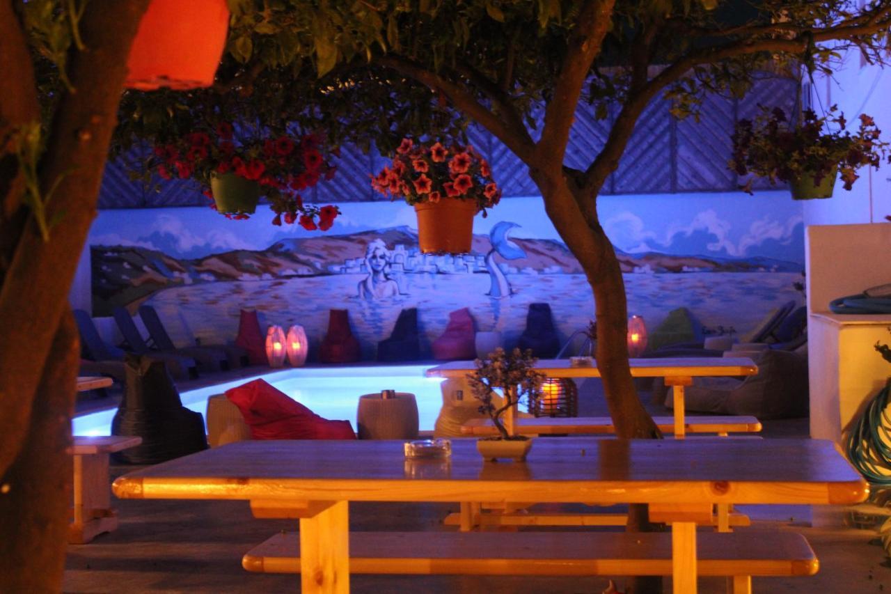 Siren Rooms And Apartments Paros Exterior foto