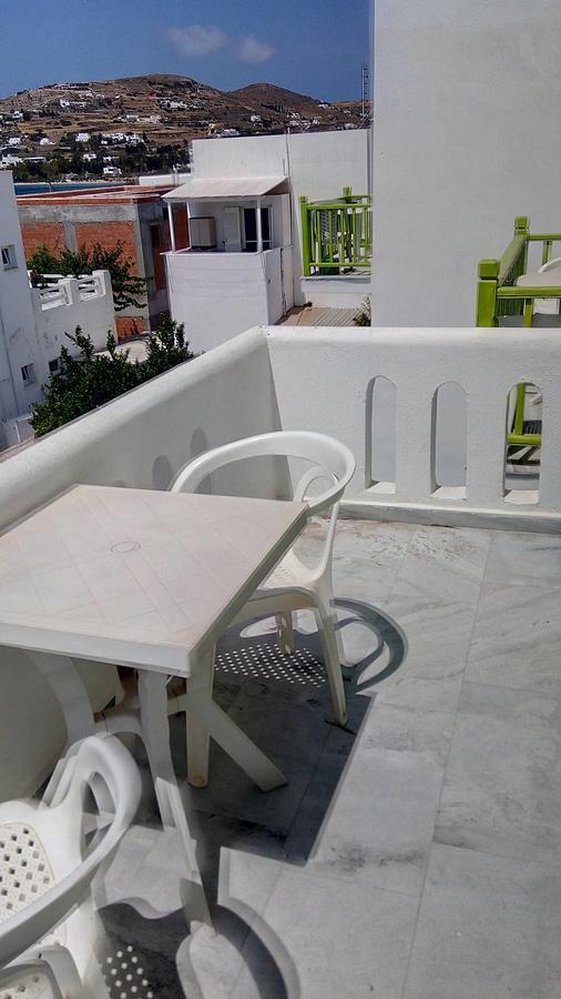 Siren Rooms And Apartments Paros Exterior foto