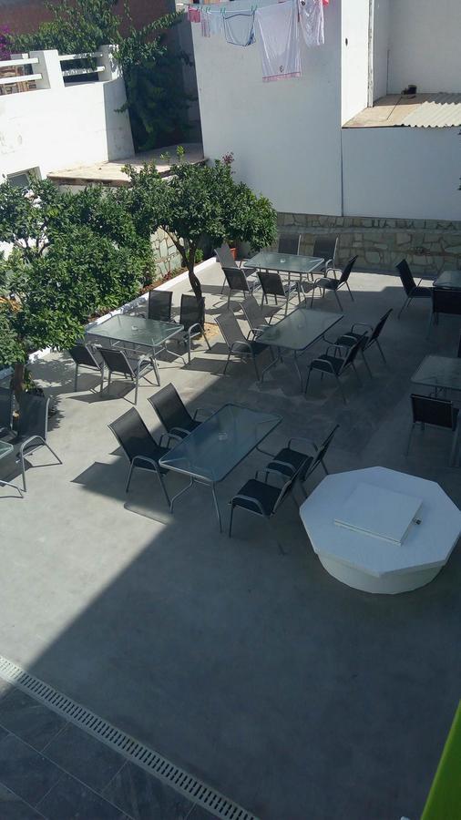 Siren Rooms And Apartments Paros Exterior foto